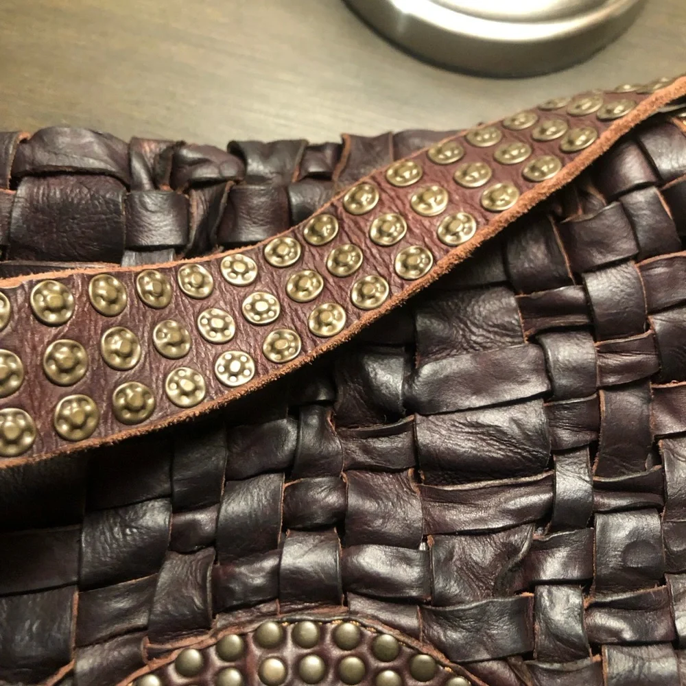 Frye Stacy Studded Leather Woven Shoulder Bag - Rare - Picture 7 of 15